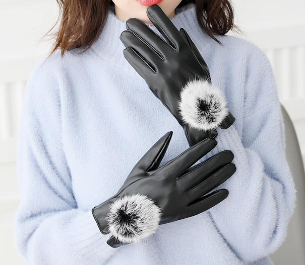 Dazzlesport™ Winter Warm Touch Screen Fur Gloves